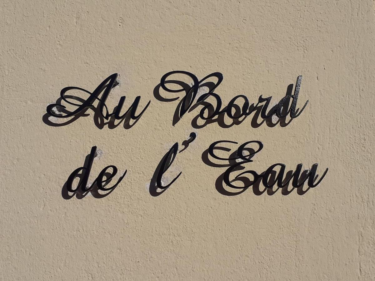Au Bord De L'Eau Ecluzelles Exterior foto